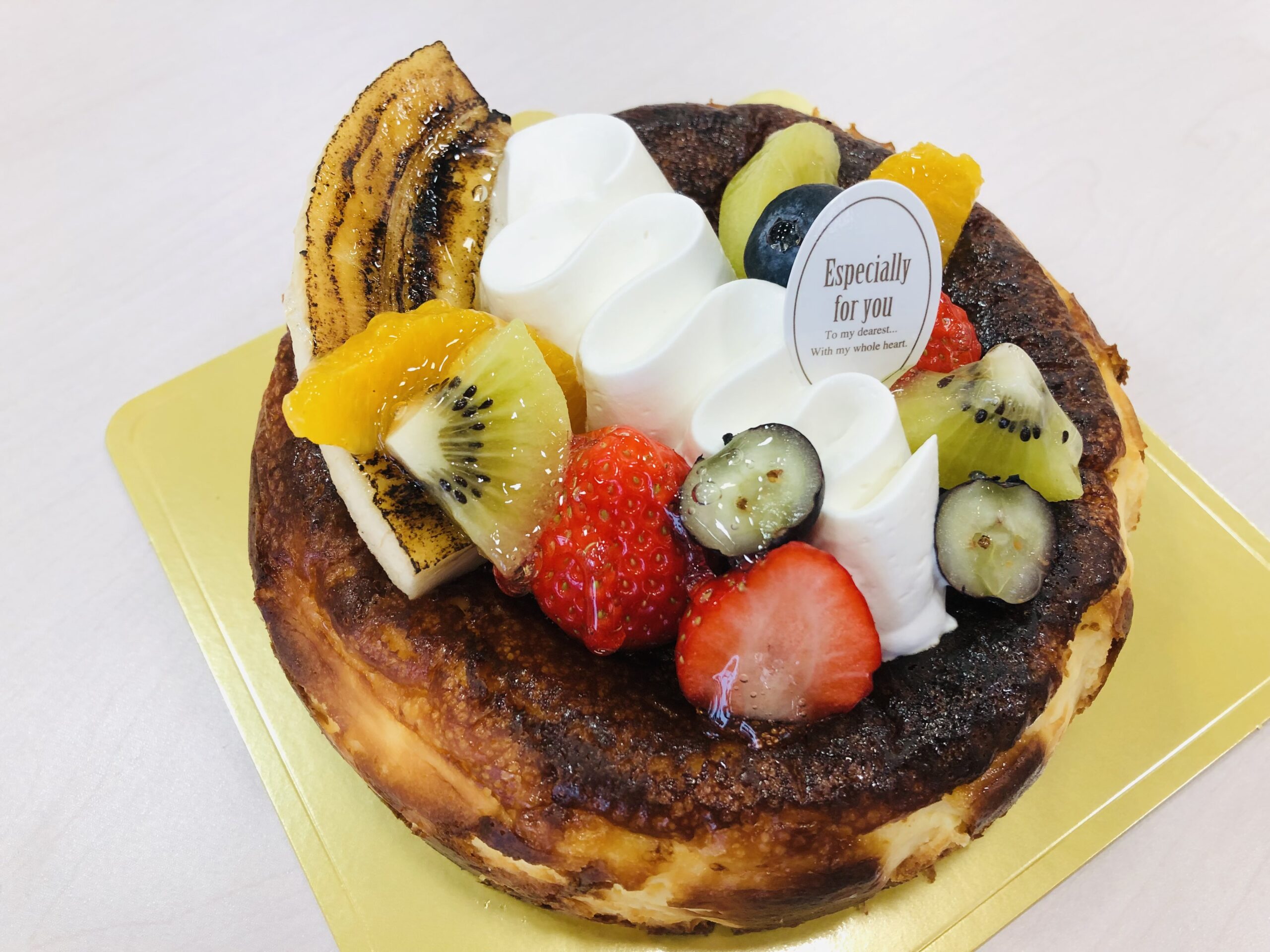 ホールケーキ｜バスクチーズ